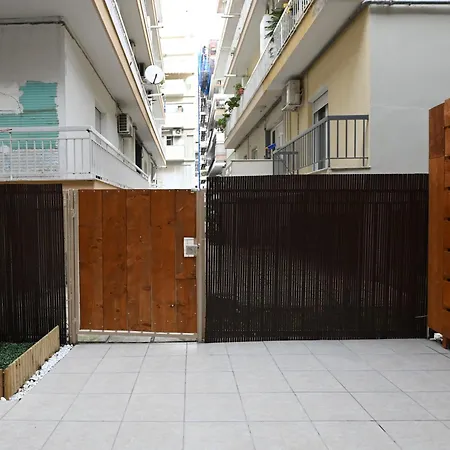Διαμέρισμα Modern At *