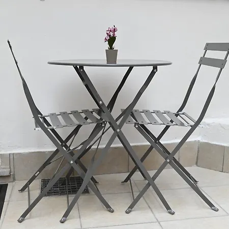 Modern At Διαμέρισμα Θεσσαλονίκη